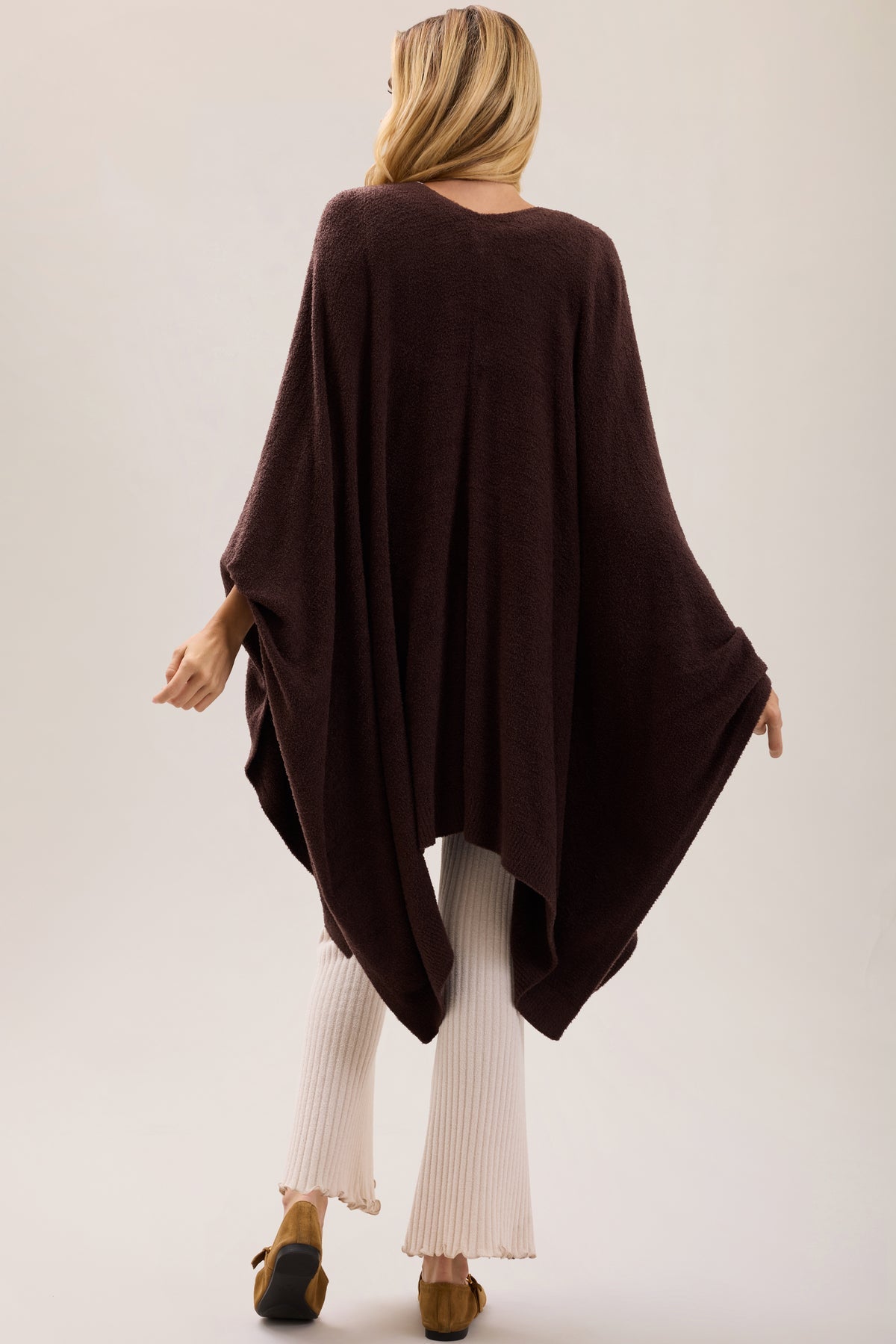 Barefoot Dreams CozyChic Lite® Weekend Wrap