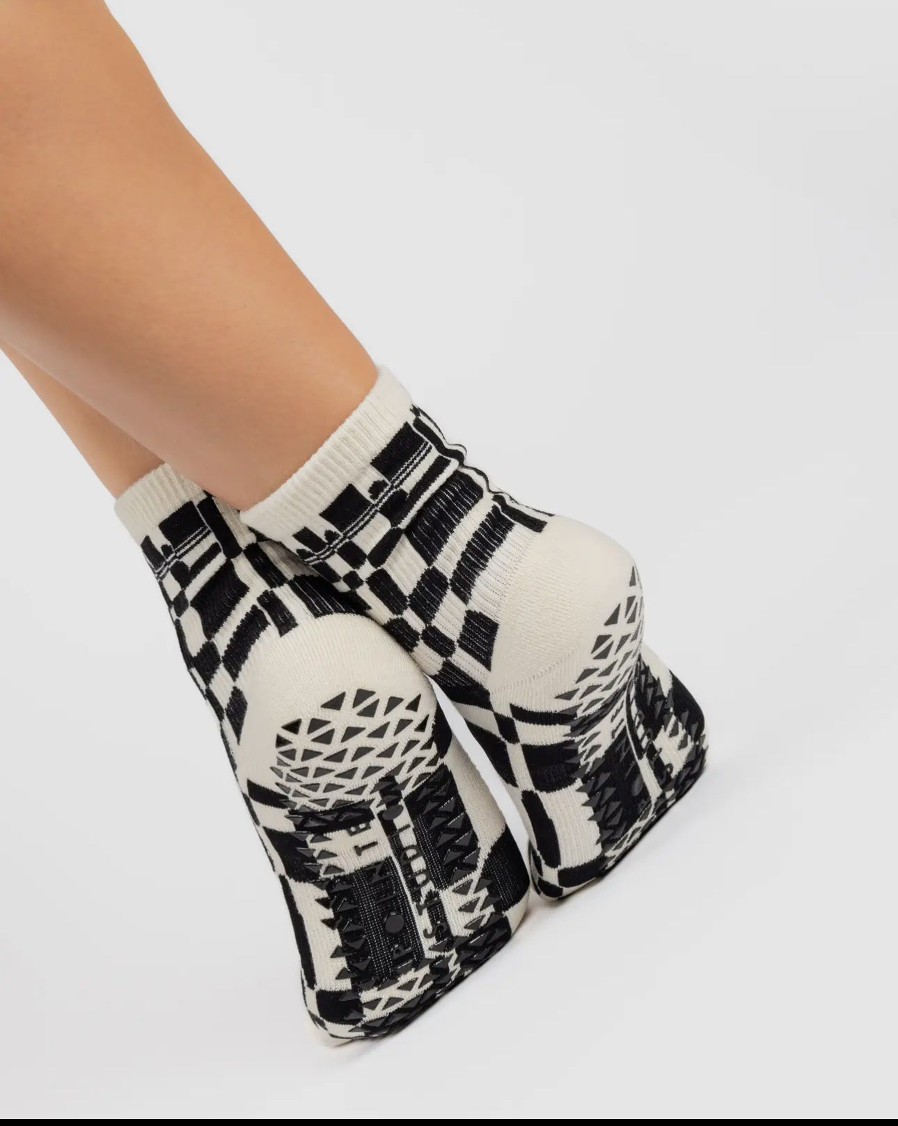 Women’s Retro Geo Ankle Grip Sock